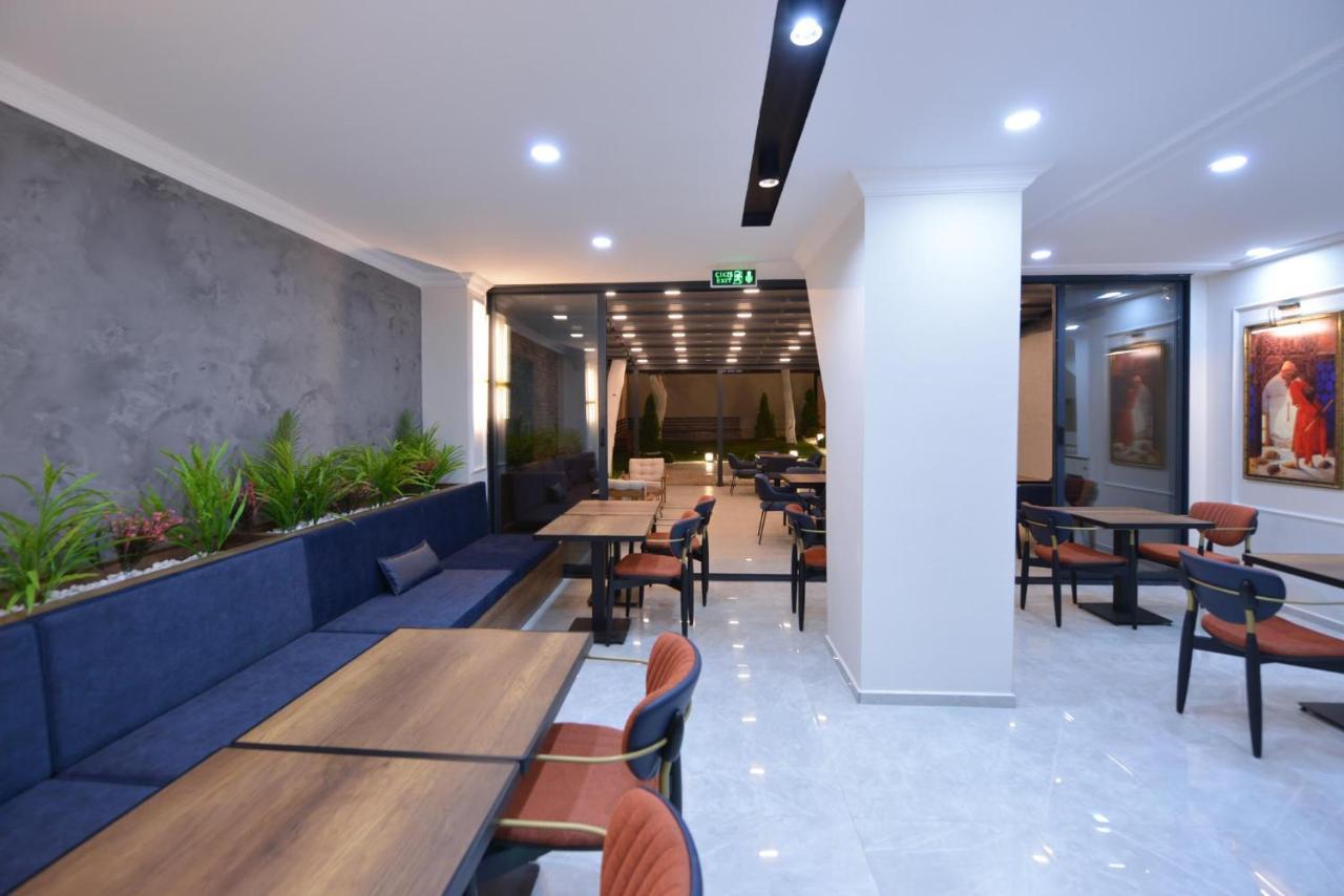 Istport Garden Hotels Arnavutkoy Exteriör bild The interior of the hotel
