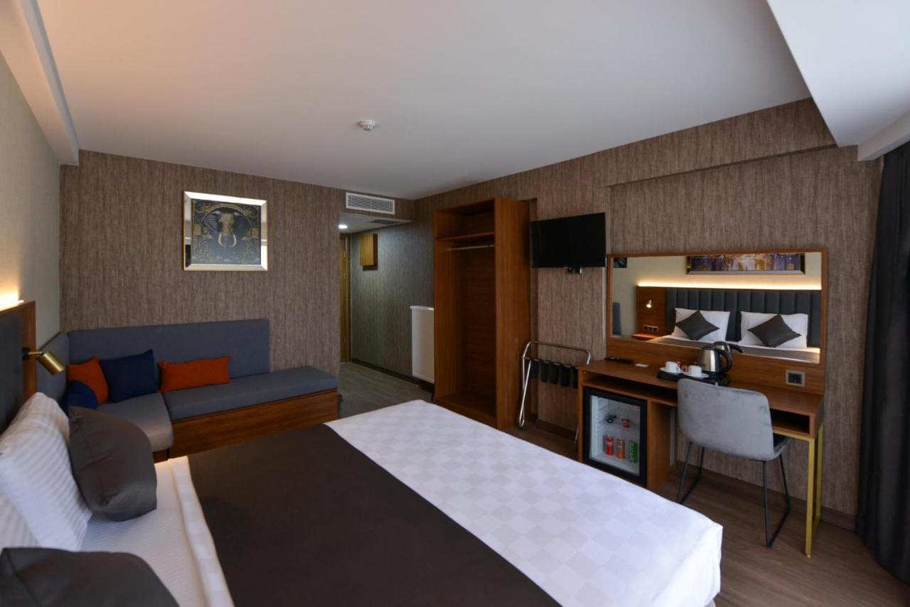 Istport Garden Hotels Arnavutkoy Exteriör bild A room at the hotel