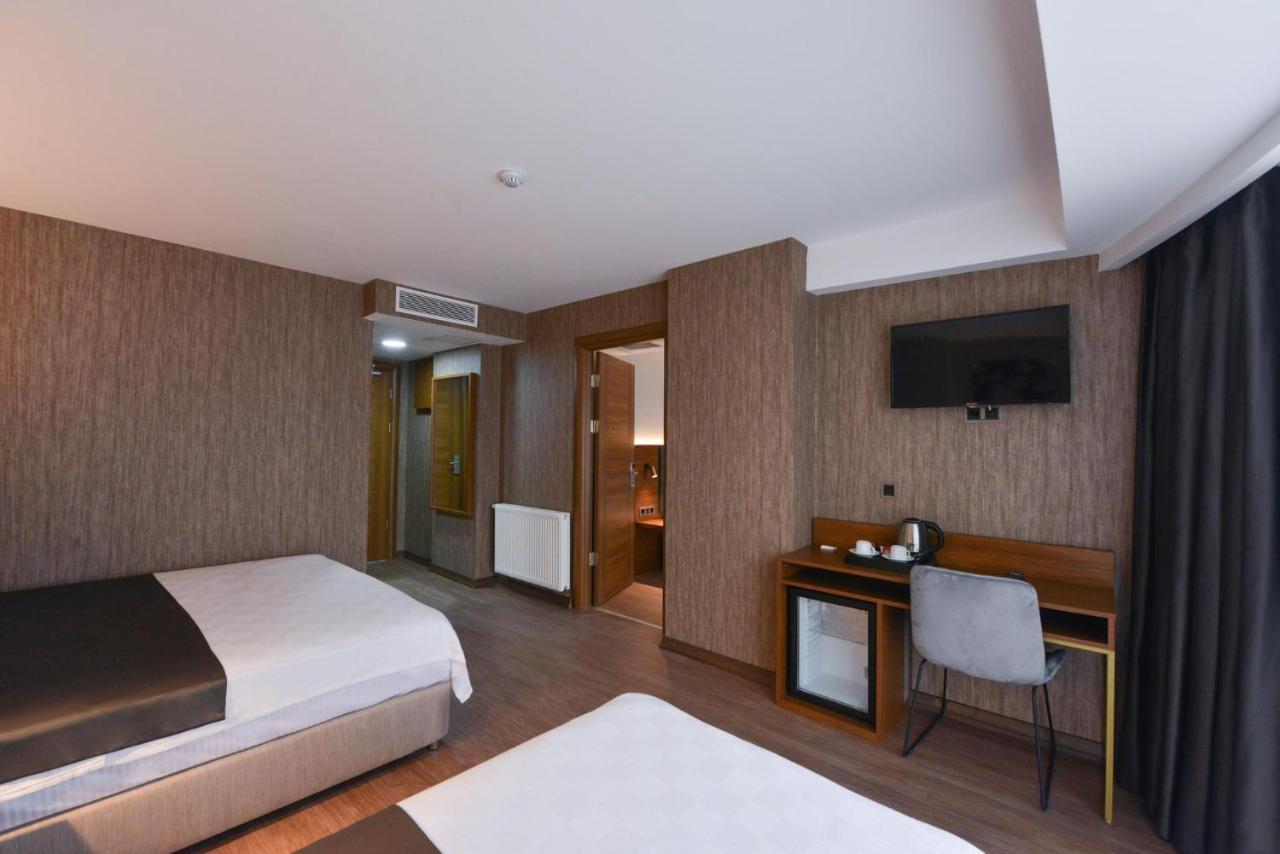 Istport Garden Hotels Arnavutkoy Exteriör bild A room at the hotel
